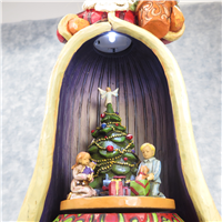 CHRISTMAS SPIRIT LIVES WITHIN 10-1/2 inch Santa w/ Kids Lighted Revolving Figural Music Box (Jim Shore, Enesco, 4006647, 2006)