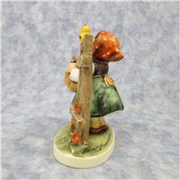 CHICKEN LICKIN Figurine (Hummel 385, TMK)