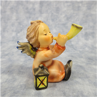 TUNEFUL ANGEL Figurine (Hummel 359, TMK)