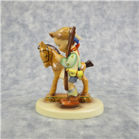 PRAYER BEFORE BATTLE Figurine (Hummel 20, TMK)