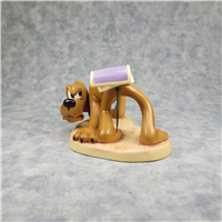 PLUTO Sticky Situation 3-1/4 inch Disney Figurine (WDCC, 11K-41199-0, 1998-1999)