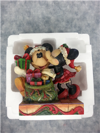 A CHRISTMAS KISS 6-1/2 inch Disney Minnie & Mickey Mouse Figurine (Jim Shore, Enesco, 4009120, 2007)