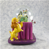 LADY AND THE TRAMP 7-3/4 inch Musical Snowglobe (Disney Store, #99447, 2008)