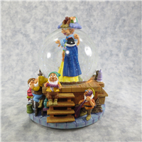 SNOW WHITE AND THE SEVEN DWARFS 7-1/2 Inch Snowglobe (Disney Direct, #15484)