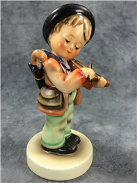 LITTLE FIDDLER Figurine (Hummel 4, TMK) Full Bee