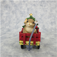 ALL READY TO GET CHRISTMAS ROLLING 3 inch Mouse in Wagon Figurine (Charming Tails, Enesco, 87/158, 2005)