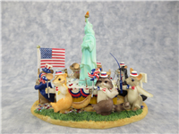 LET FREEDOM RING Statue of Liberty/Mice Figurine (Charming Tails, Enesco, 89/359, 2008)