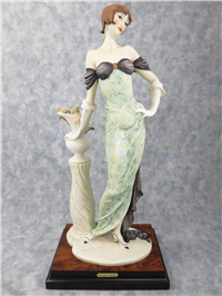 LADY WITH VASE 17 inch Limited Edition Figurine  (Giuseppe Armani, 193-C, 1992)