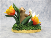 YOU HAVE ME FEELING LIKE A SPRING CHICKEN 3 inch Mouse With Chicked Figurine (Charming Tails, Fitz & Floyd, 88/138, 2007)