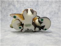 FRIENDS ARE THERE WHEN YOU NEED SUPPORT 3-1/2 inch Squashville Friends and Star Figurine (Charming Tails, Fitz & Floyd, 89/346, 2007)