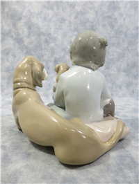 NEW PLAYMATES Porcelain Figurine (Lladro, #5456, 1987)