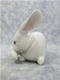 PREENING BUNNY Porcelain Figurine (Lladro, #5906, 1991)