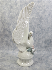 MESSAGE OF PEACE 1 Porcelain Tree Topper (Lladro, #6587, 1998)