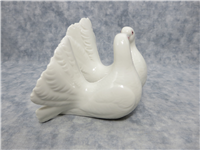 COUPLE OF DOVES Porcelain Figurine (Lladro, #1169, 1971)