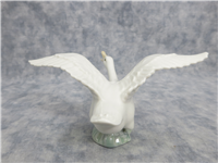 DUCK JUMPING 2-1/2 inch Porcelain Figurine  (Lladro, #1265, 1977)