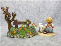 COMING FROM THE WOODS 8 Hummel 2086 TMK 8