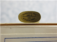 CHRISTMAS TREAT 8 Hummel 282-P