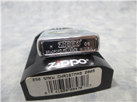 MERRY CHRISTMAS 2005 (BEAR IN WREATH) Polished Chrome Lighter (Zippo, 2005)
