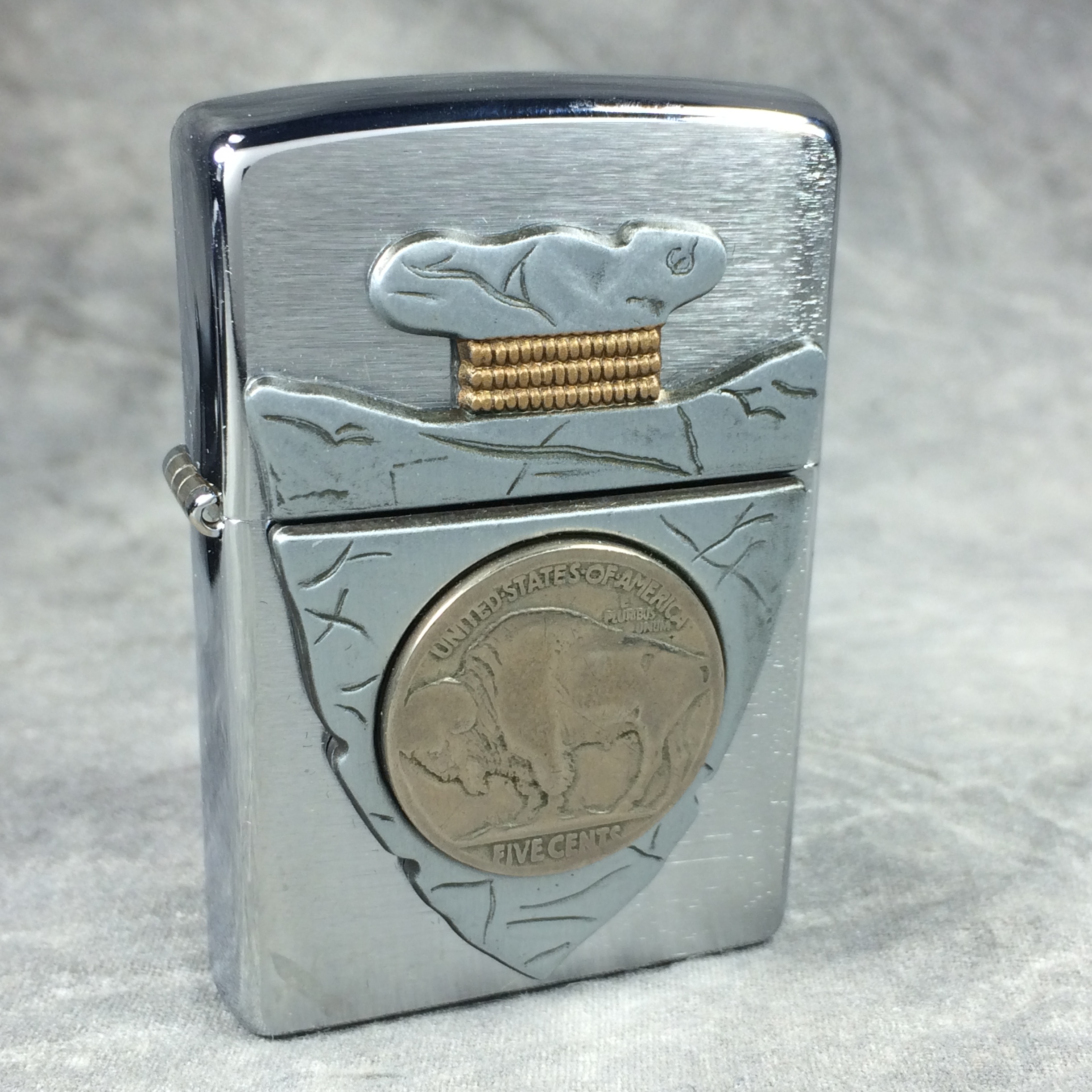 VINTAGE 2002 BUFFALO SILVER ARROWHEAD HIGH 2024 POLISHED ZIPPO LIGHTER MIB RARE