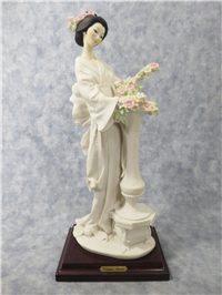 ORIENTAL LADY WITH COLUMN 13 inch Figurine  (Giuseppe Armani, 403-S, 1987)