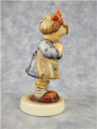 EVENING PRAYER Figurine (Hummel 495, TMK)