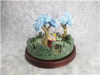 TEA PARTY SCENE A Tea Party in Wonderland 5-1/2 inch Disney Alice In Wonderland Figurine (WDCC, 11K-41295-0, 1998-2001)