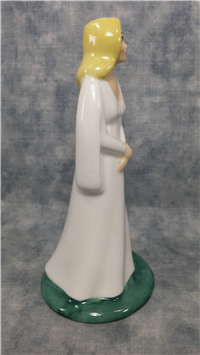 GALADRIEL Middle Earth/Hobbit Figurine (Royal Doulton, HN 2915)