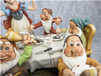 Snow White and the Seven Dwarfs 'HAVING DINNER' 11 inch Capodimonte Laurenz Sculpture