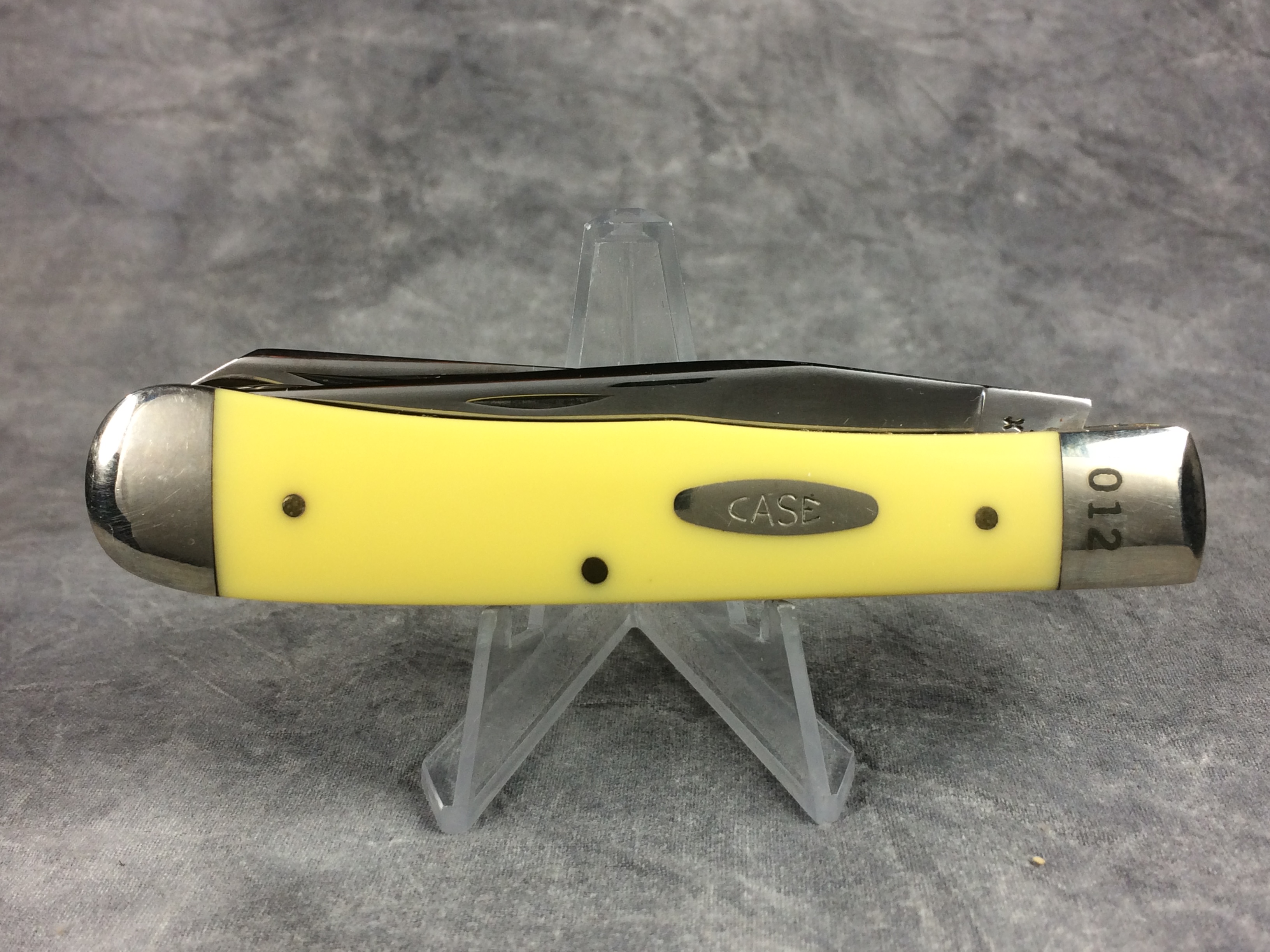 How much is 1982 CASE XX USA 3254 Limited Ed BOOTHEEL KNIFE CLUB ANNIVERSARY Yellow Trapper