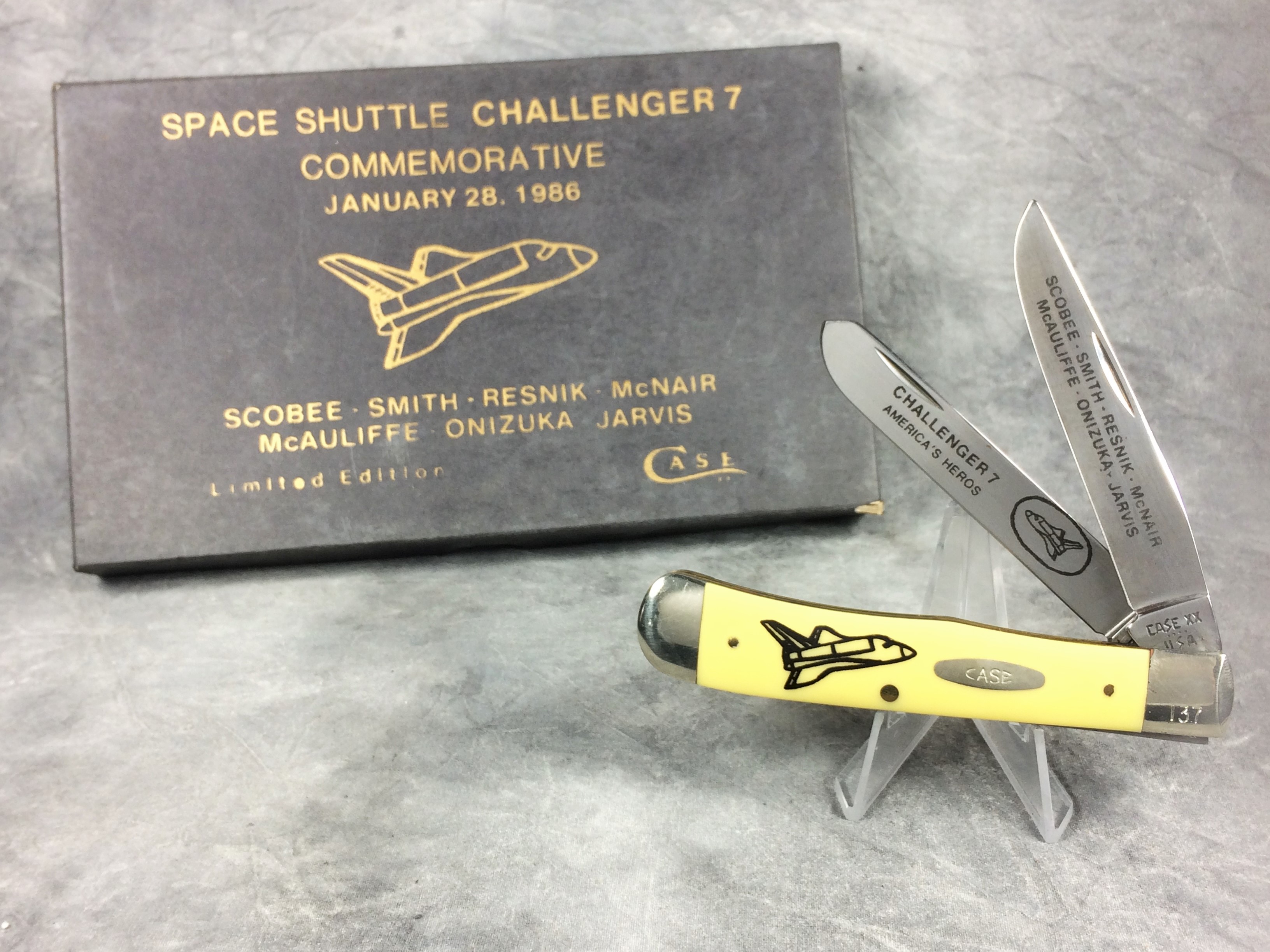 How much is 1986 CASE XX USA 3254 Limited Ed. SPACE SHUTTLE