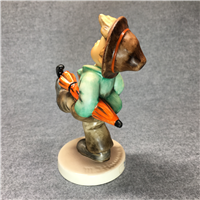 HAPPY TRAVELER Figurine (Hummel 109/0, TMK)