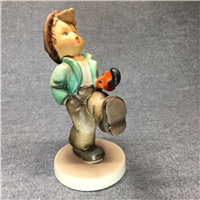 HAPPY TRAVELER Figurine (Hummel 109/0, TMK)