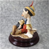 Disney Showcase PINOCCHIO AND FIGARO 8 inch Figurine   (Giuseppe Armani, 0464C, 1995)