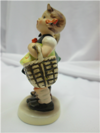 To Market Figurine (Hummel 49, TMK 2)