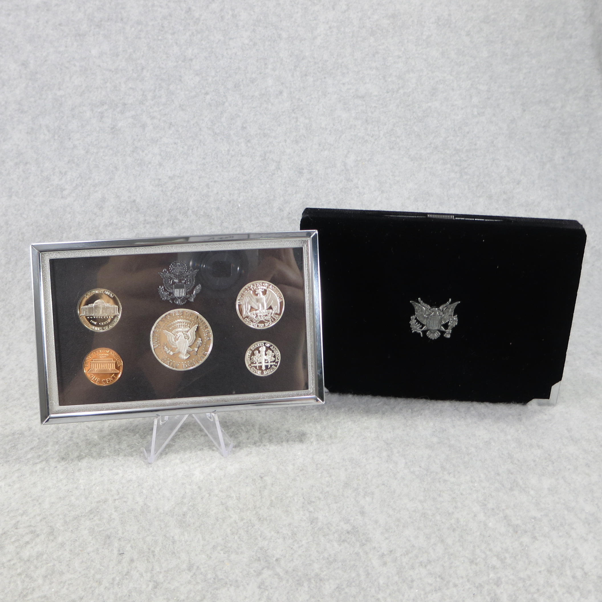 How much is 1995s Premier Silver Proof Set (5 coins) worth? iGuide