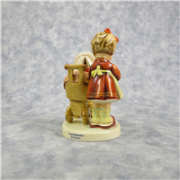 DOLL MOTHER Figurine (Hummel 67, TMK)