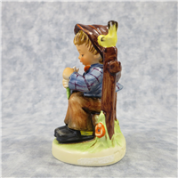 She Loves Me, She Loves Me Not! Figurine Hummel 174 TMK 6