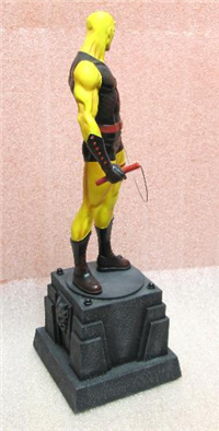 YELLOW DAREDEVIL Limited Edition 14" Porcelain Statue  (Bowen Designs, 2002)