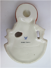 ANGEL WITH BIRD (ANGEL SITTING) Holy Water Font (Hummel 22/1, TMK)